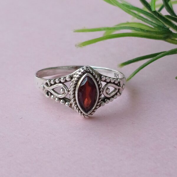 Garnet Quartz Gemstone 92.5 Silver