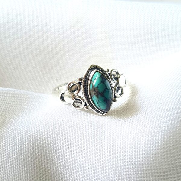 Magnificent Turquoise 925 Silver Ring