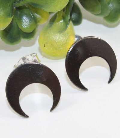 Black Studs
